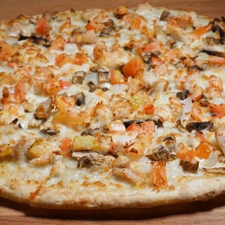 12" Chicken Alfredo Pizza Pick Up Special