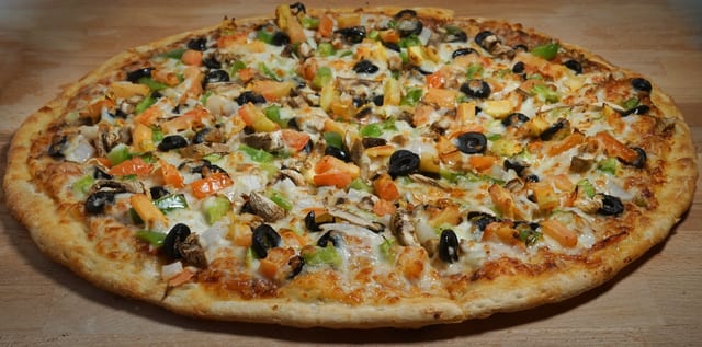 12" Veggie Pizza Pick Up Special.