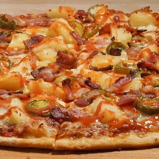 Hot Hawaiian Pizza